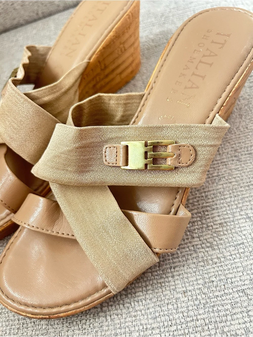 Italian Shoemakers Tan Wedge Slide Sandals with Cork Heels - Made in Italy - 7.5
